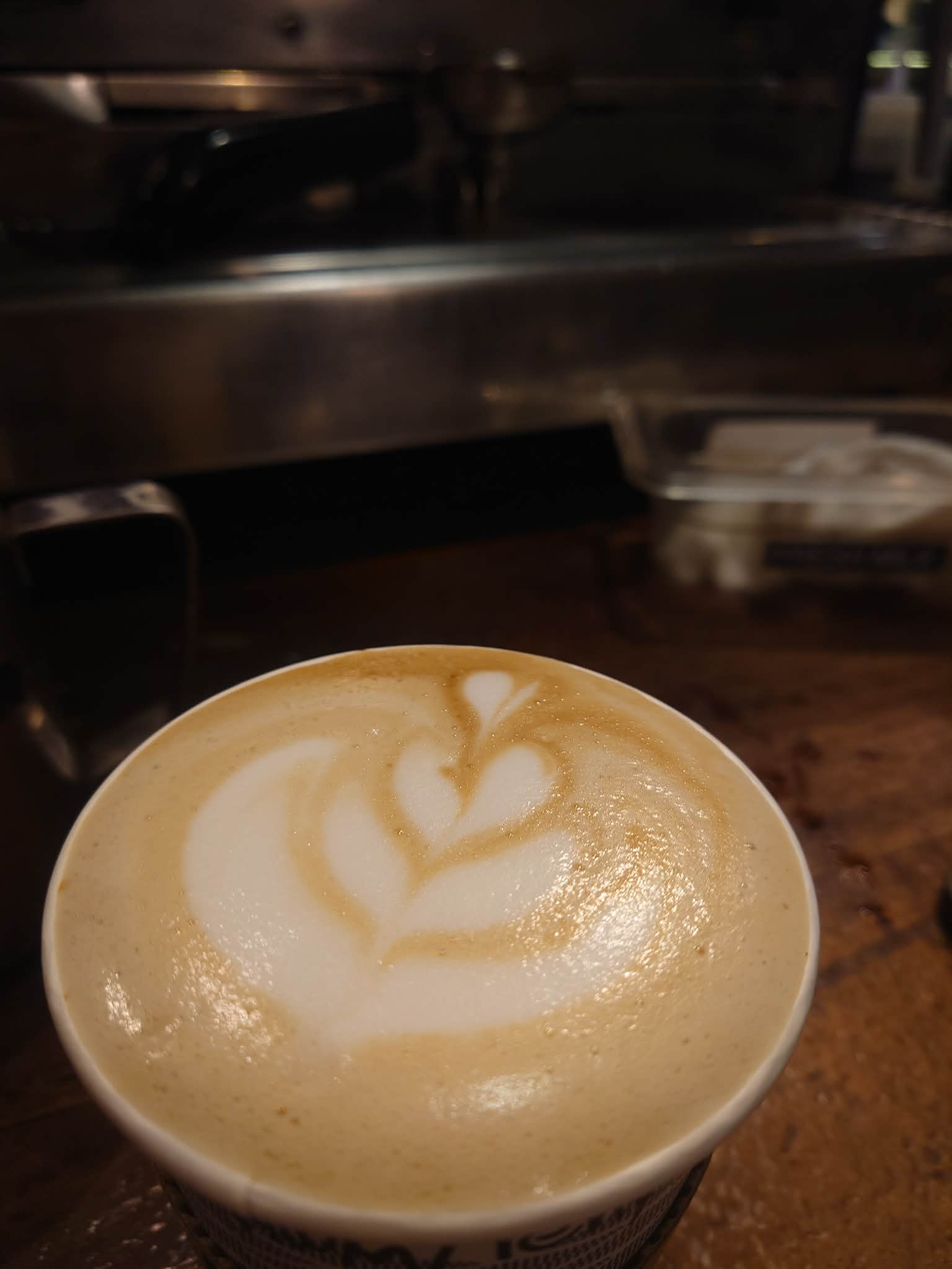 Heart-style latte art